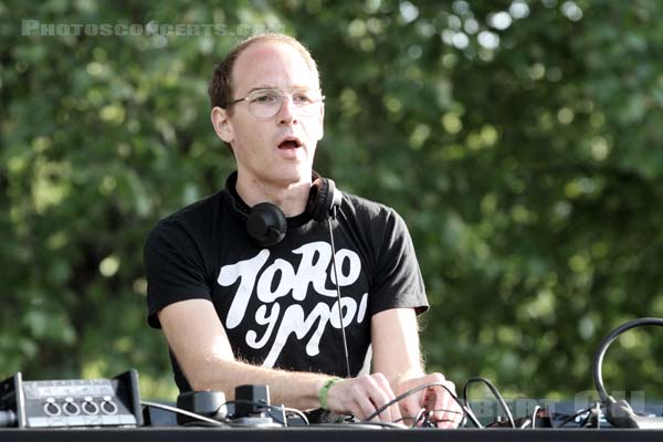 DAPHNI - 2013-05-26 - PARIS - Parc de la Villette - Daniel Victor Snaith